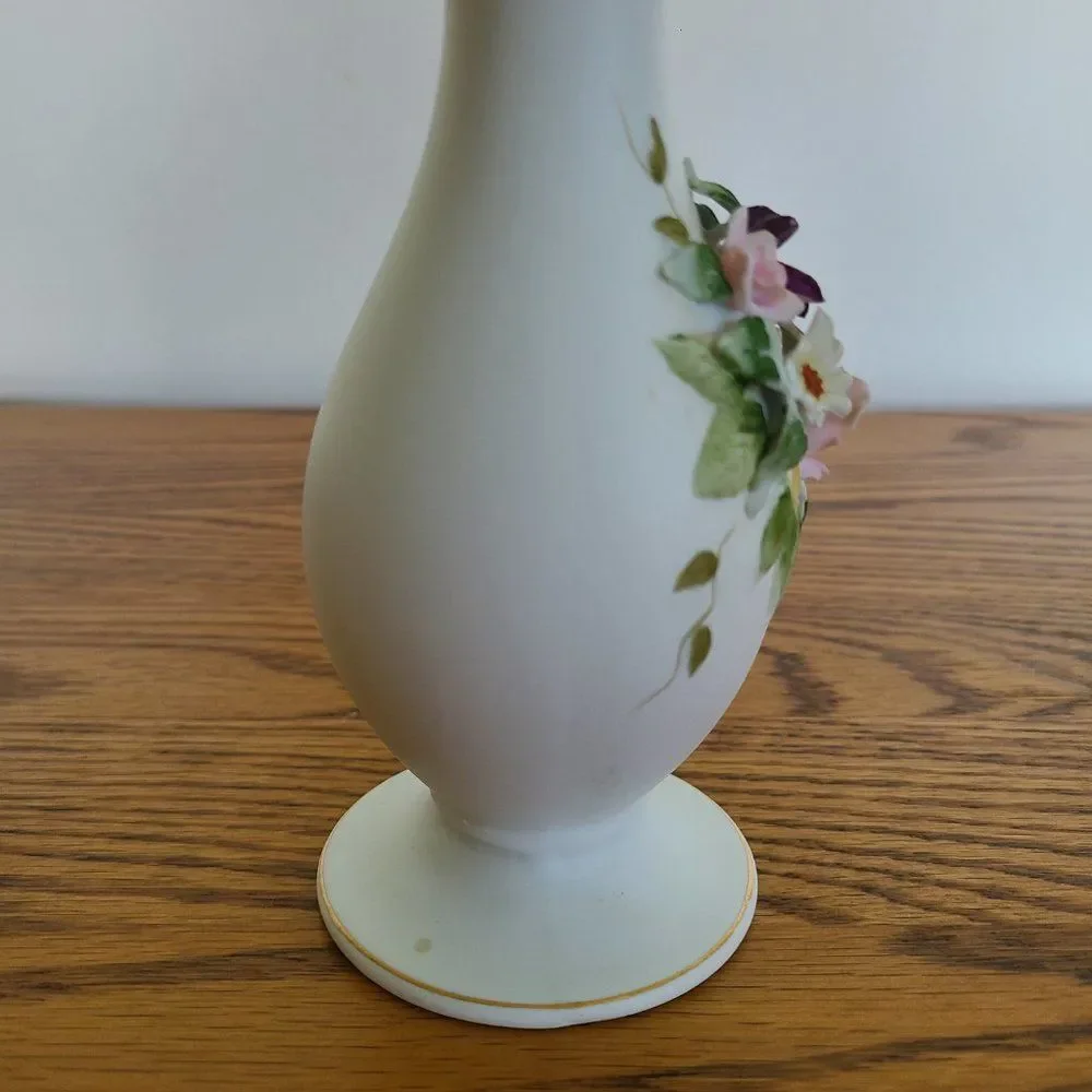 Lefton China Bisque Hand-Painted Raised Flowers Floral Vase Porcelain Item KW829